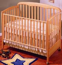 Picture of Recalled Marisa Model Number 680 Crib