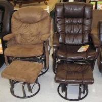 Picture of recalled recliners with ottomans