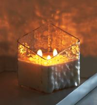 Picture of Yankee Candle Recalls Luminous Candles Due to Laceration Hazard